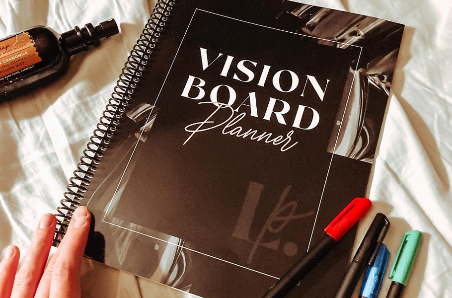 How To Make a Monthly Vision Board