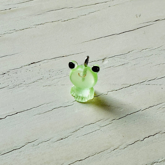 Adorable Green Frog Charm KOREA (SURPRISE)