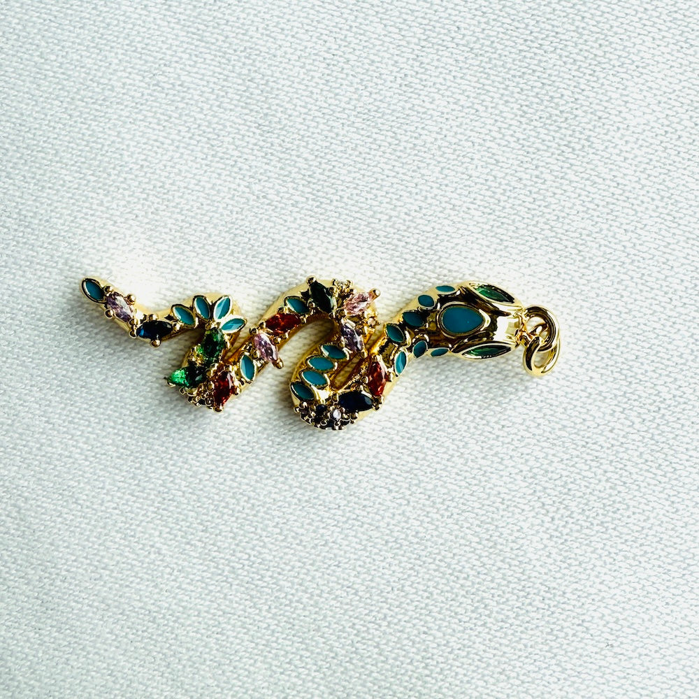 Royal Queen Snake Charm - (SURPRISE)