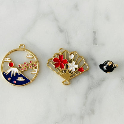 JAPAN Black Teapot Charm (SURPRISE) ***ONE IN STOCK***