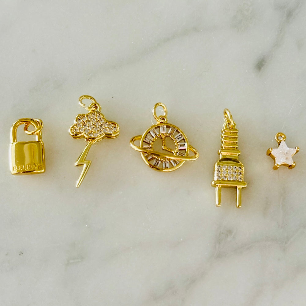 Vision Power Charm Bundle (SURPRISE) (5 Charms)