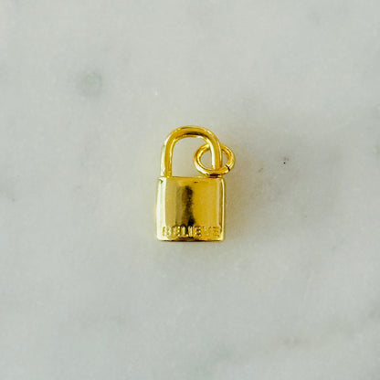 Vision Power Charm Bundle (SURPRISE) (5 Charms)